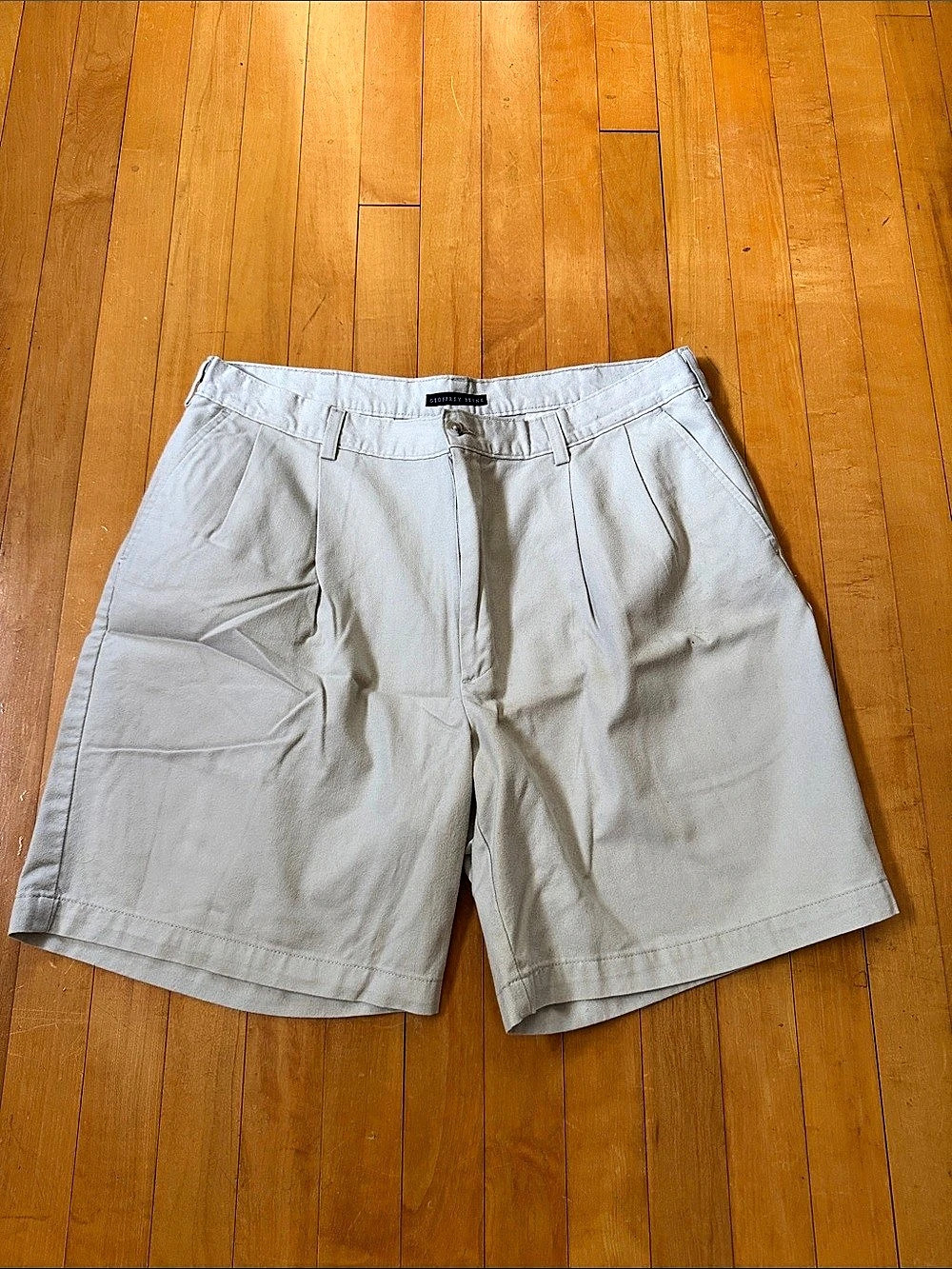 Geoffrey Beene stone pleated Front Shorts Waist 38